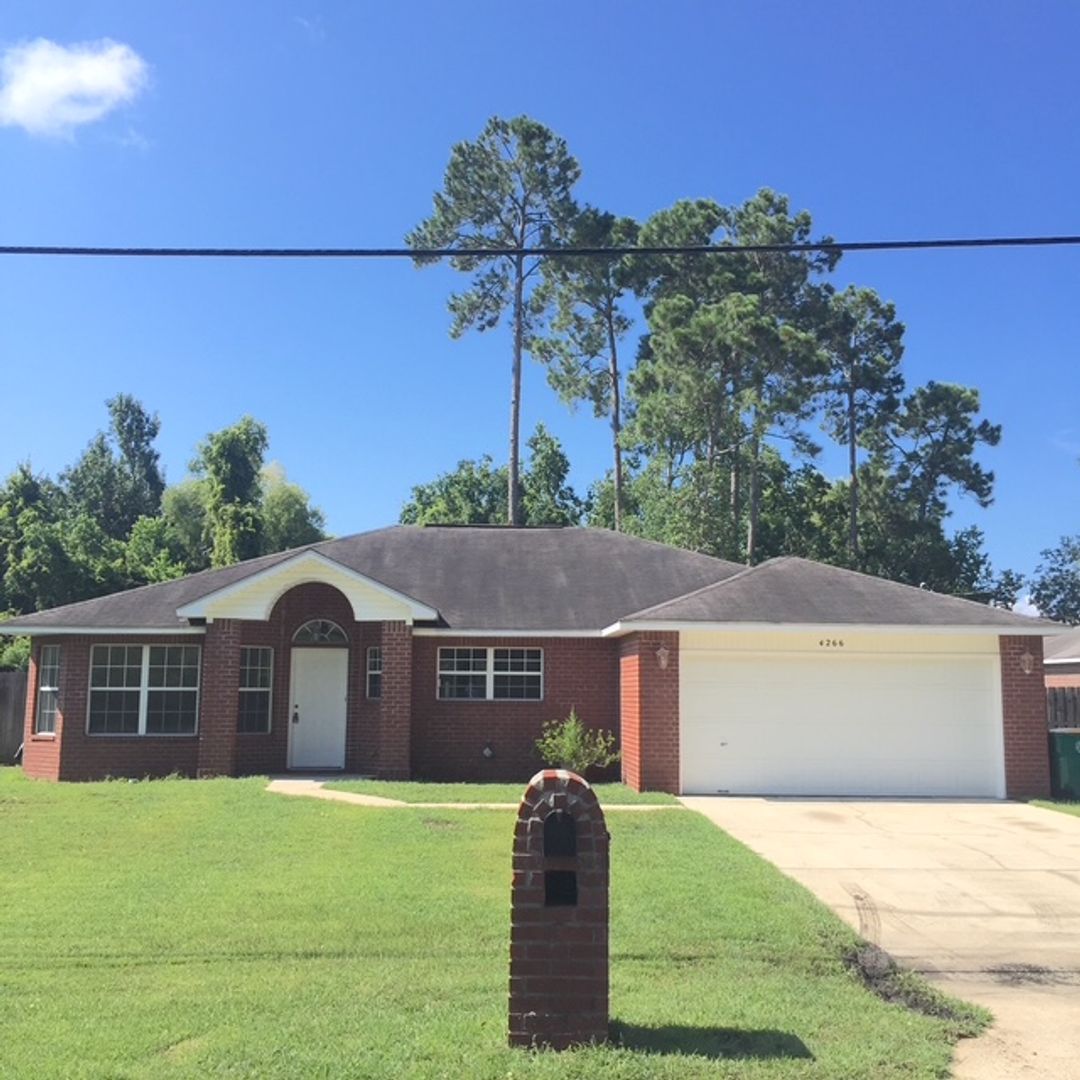 Niceville House: 4266 Lancaster Drive