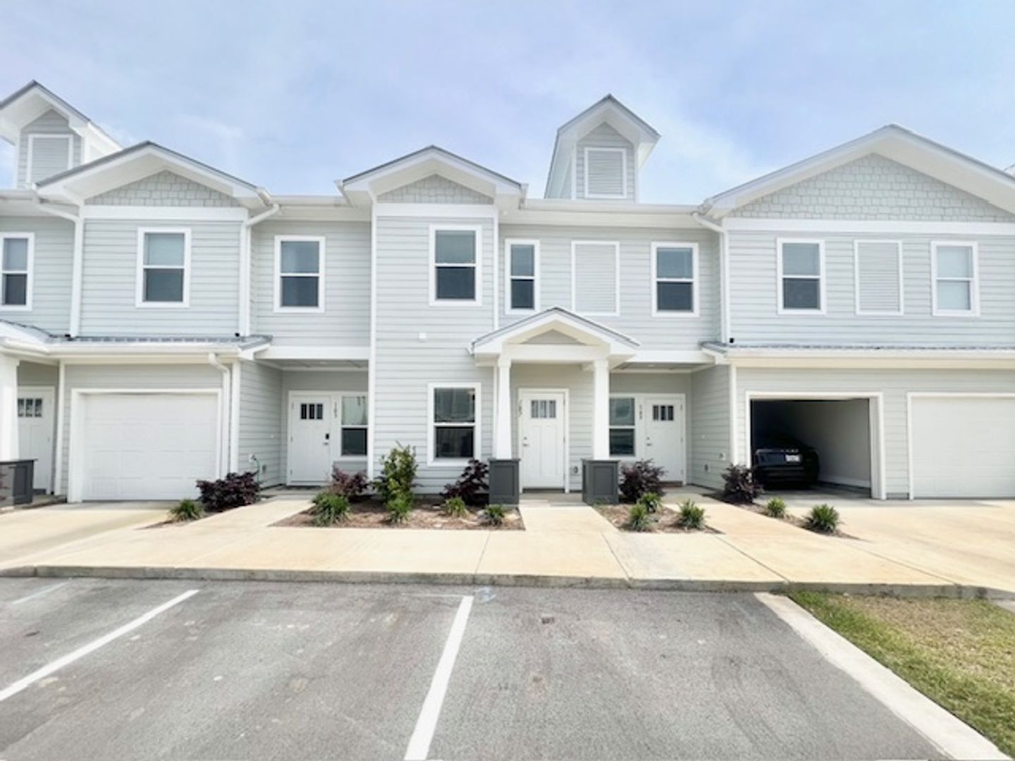 Freeport House: 107 Date Palm Lane