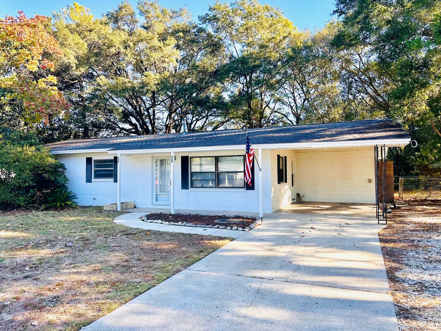 Valparaiso House: 420 Edge Ave.