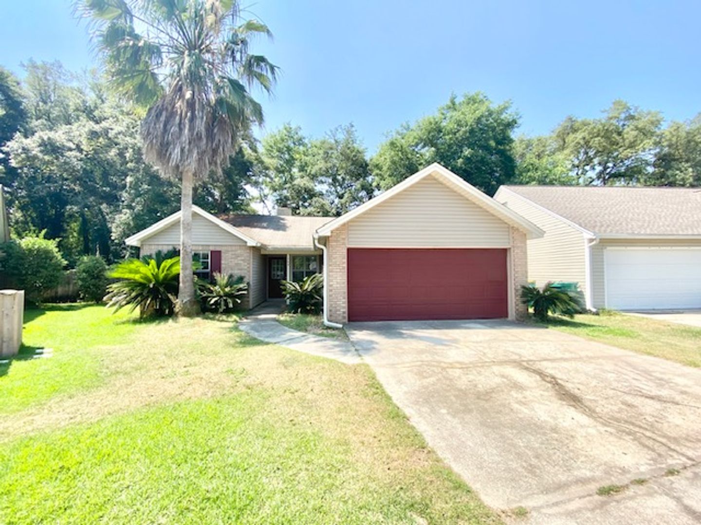 Niceville House: 164 Wright Circle