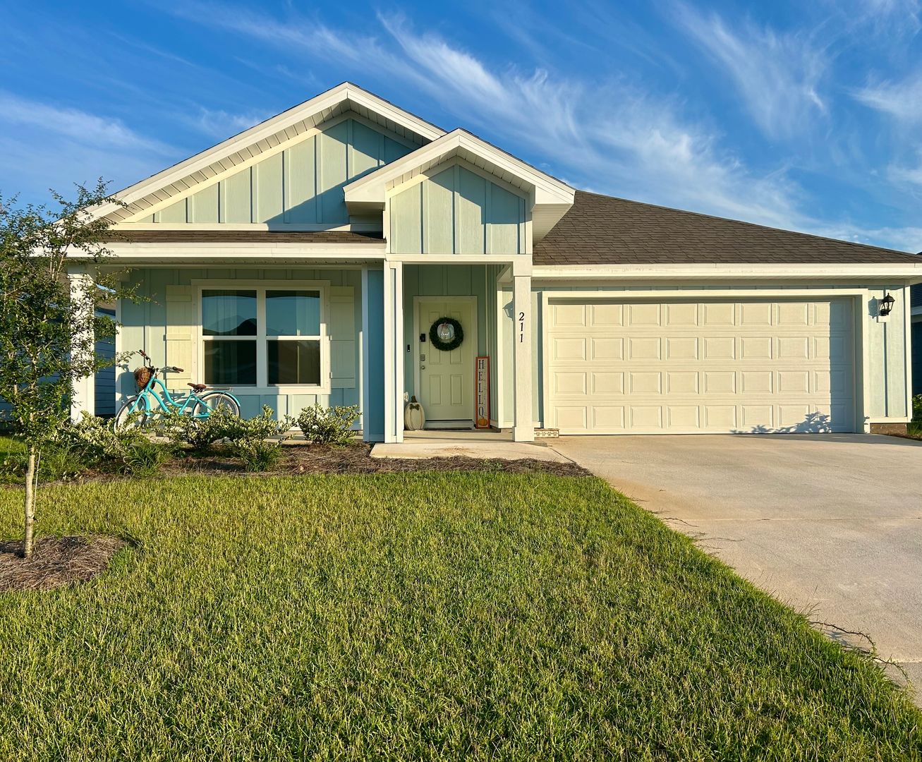 Freeport House: 211 Gray Owl Drive
