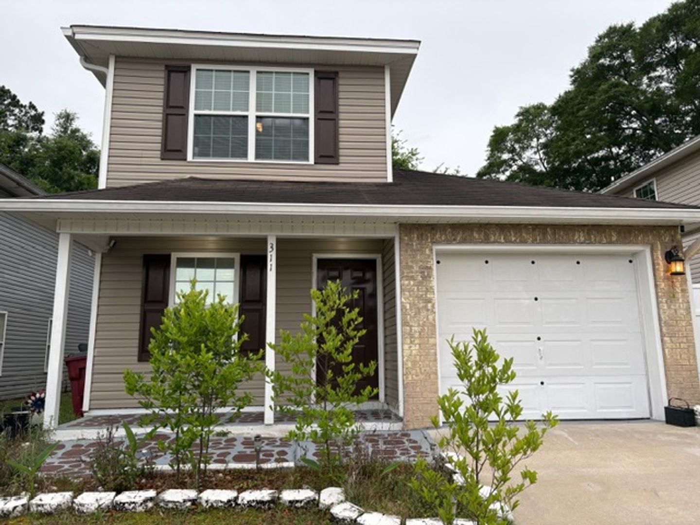 Crestview House: 311 Dahlquist Drive