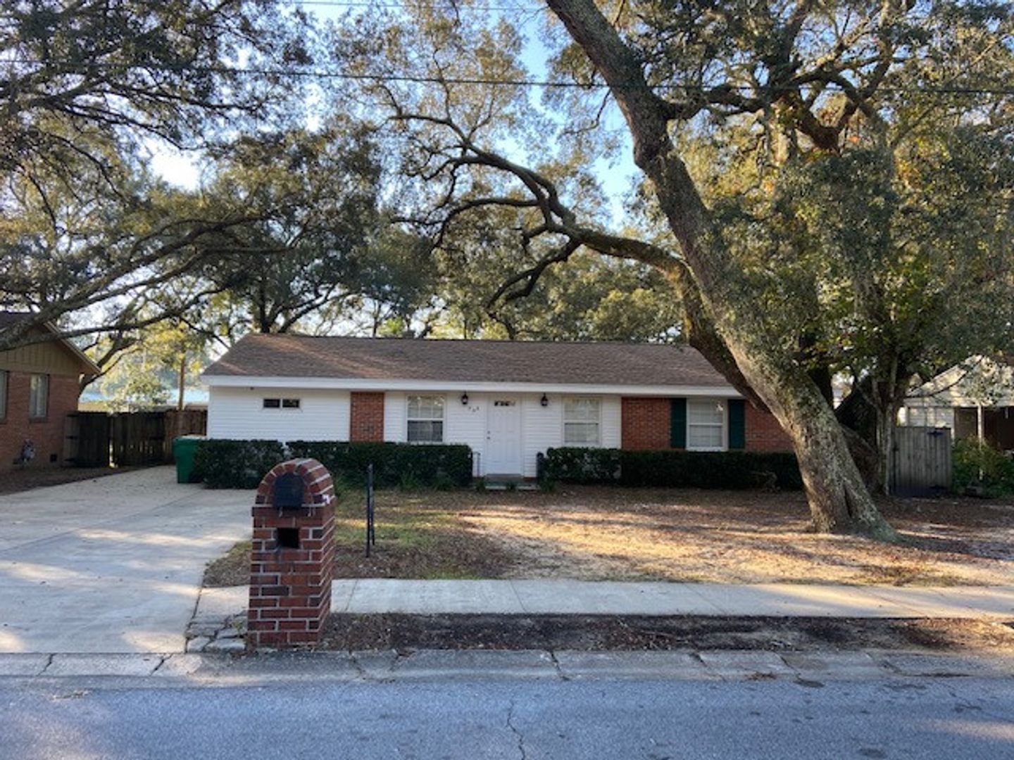 Niceville House: 208 20th St.