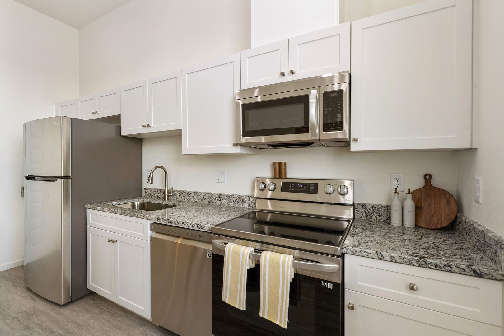 Apache Junction Apartment: 853 N Main Drive