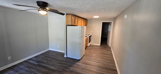 1 Bedroom Unit. MeadowLark Lane Bluff City.