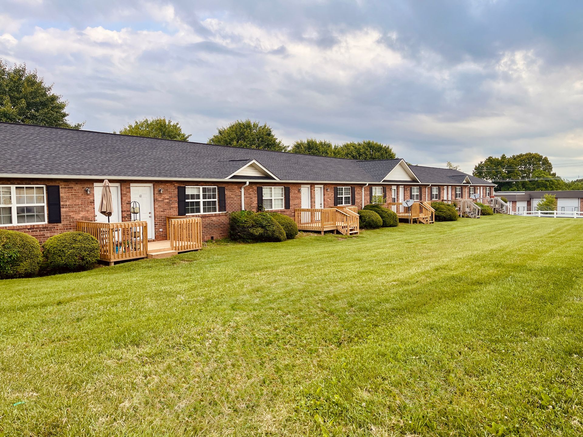 Gray Apartment: 6125 Kingsport Hwy
