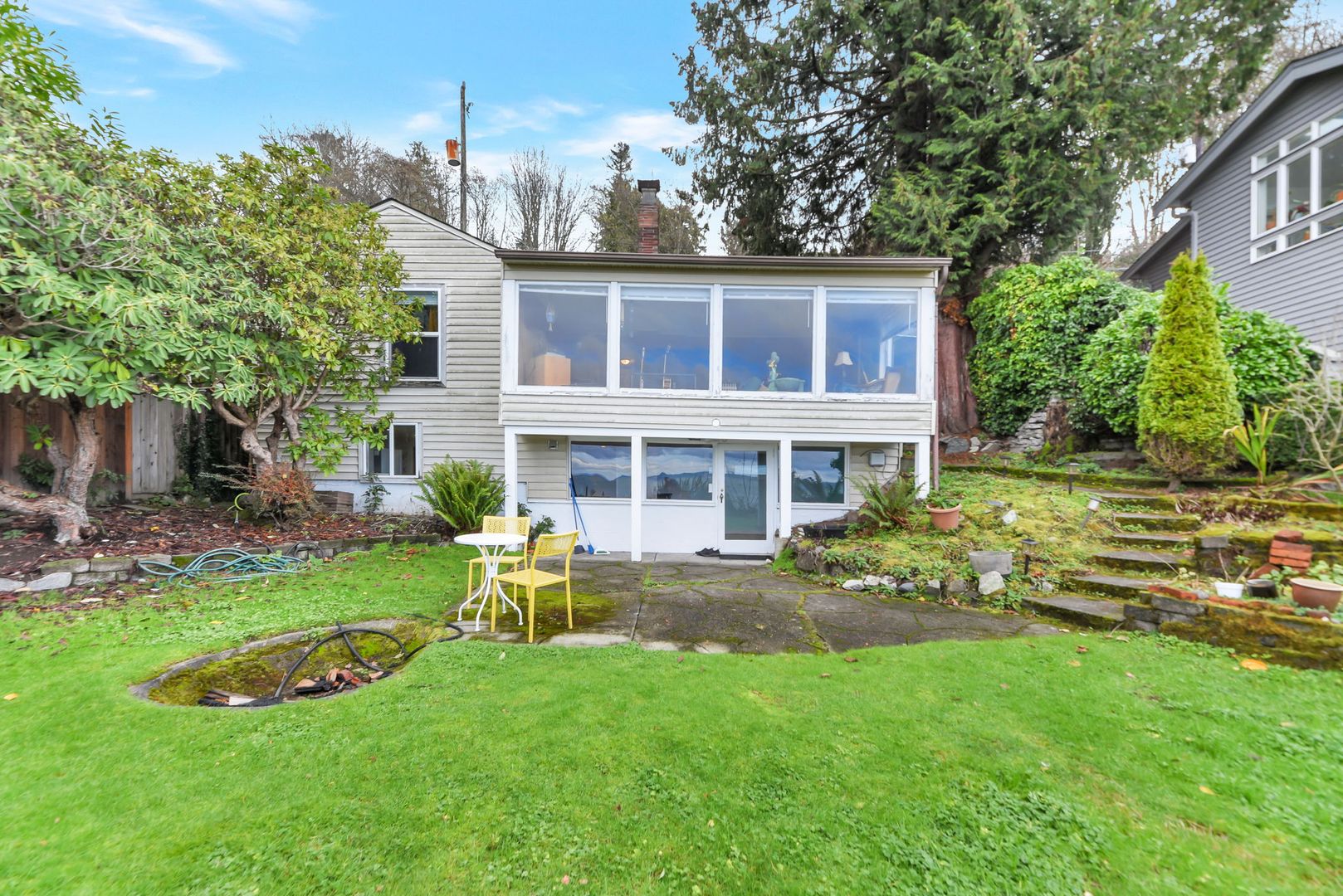 Seattle House: 3252 NW Esplanade, 1