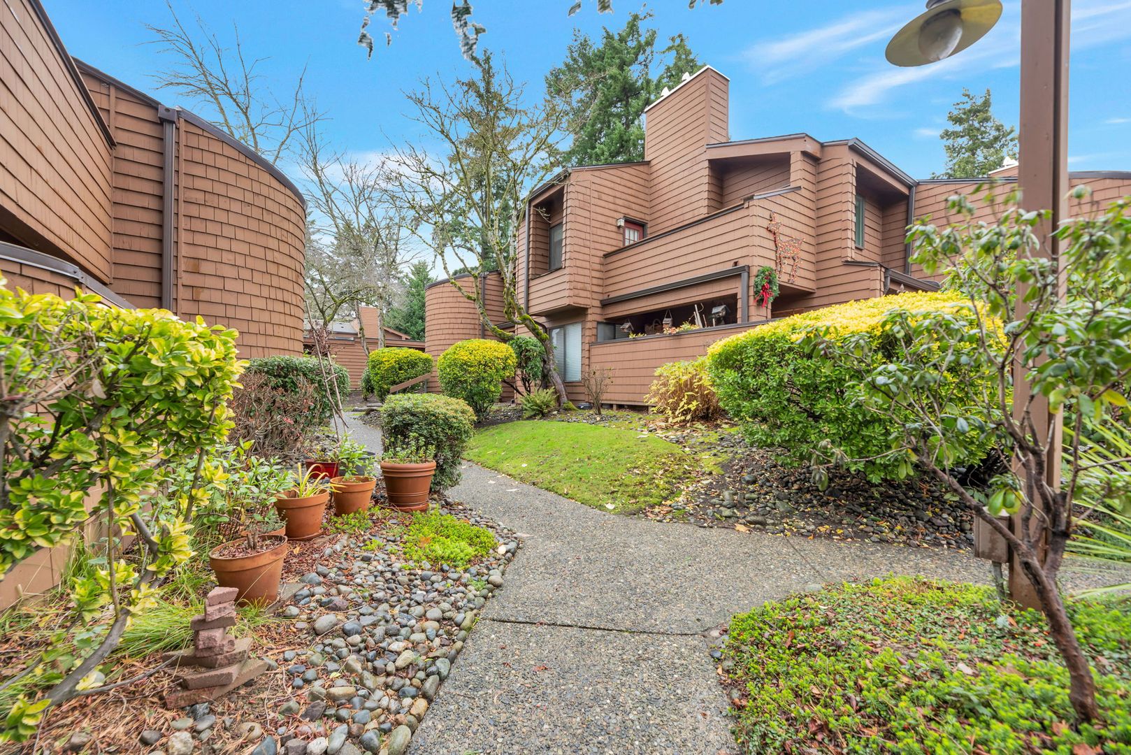 Kirkland Condo: 11508 NE 128th #11