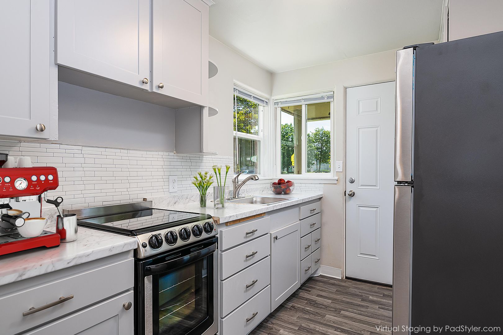 Everett Apartment: 2302 - 2320 Colby Ave