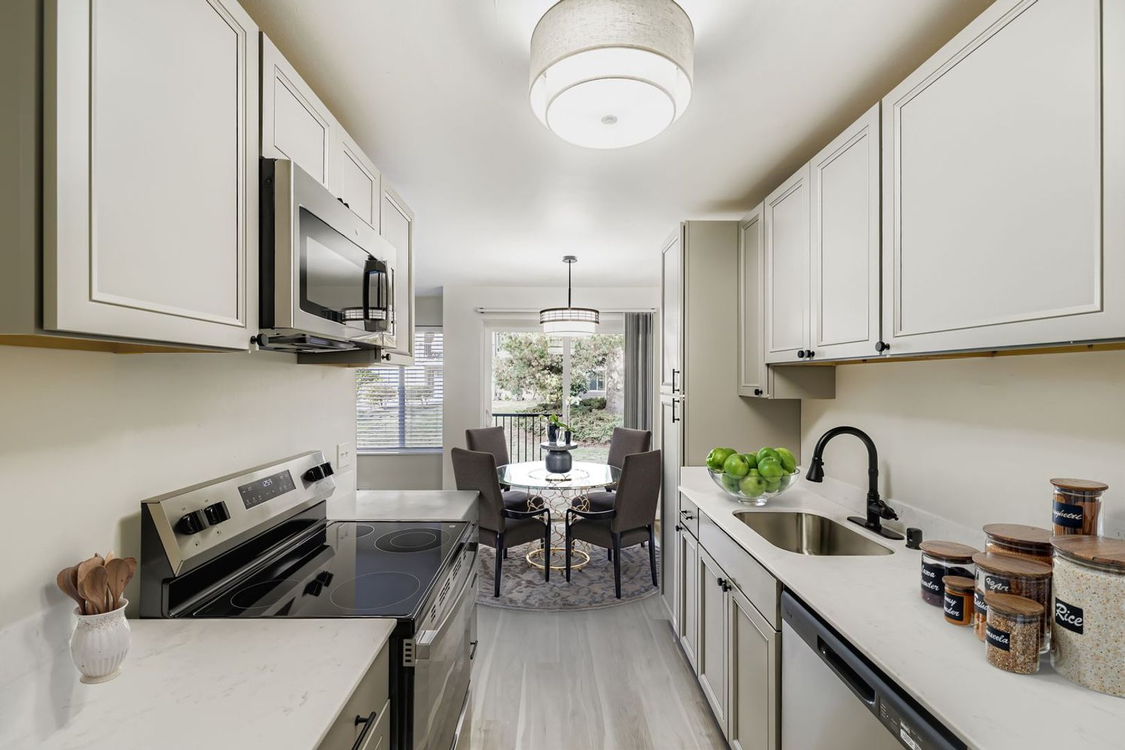 Lynnwood Apartment: 5620-5624 183rd St SW