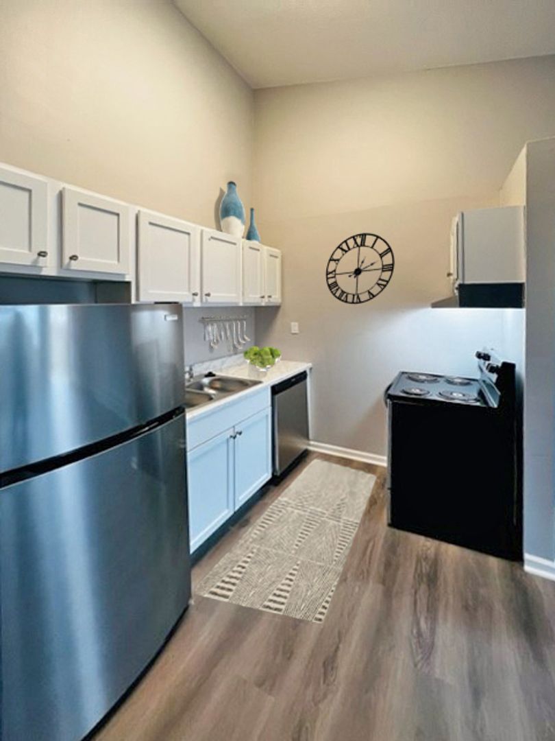 Galloway Apartment: 626 Bantry Bay Ct