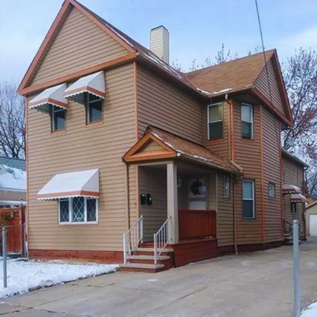 Cleveland Apartment: 4004 Storer Ave