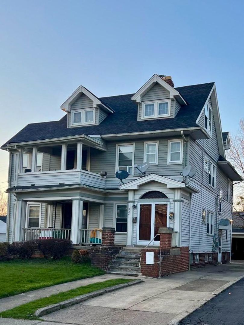 Cleveland Heights Apartment: 3341 Desota Ave