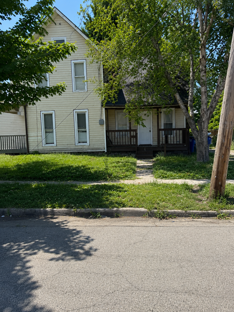 Cleveland Apartment: 3802 Denison Ave