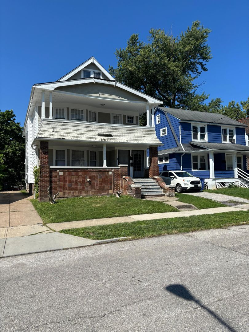 Cleveland Apartment: 3370 E 145 Street