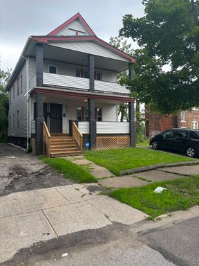 3514 E 118th St – Up | Renovated 2-Bedroom Home – Vouchers Welcome – photo 1