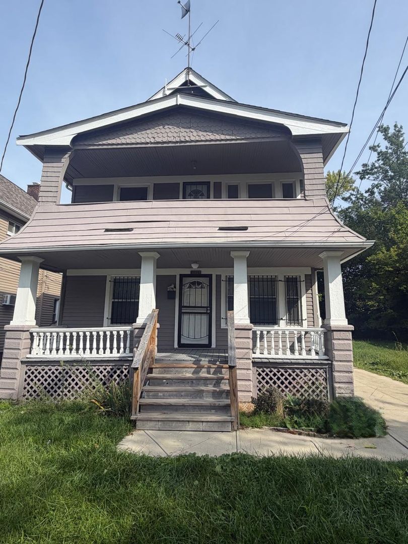 Cleveland Apartment: 12009 Griffing Ave