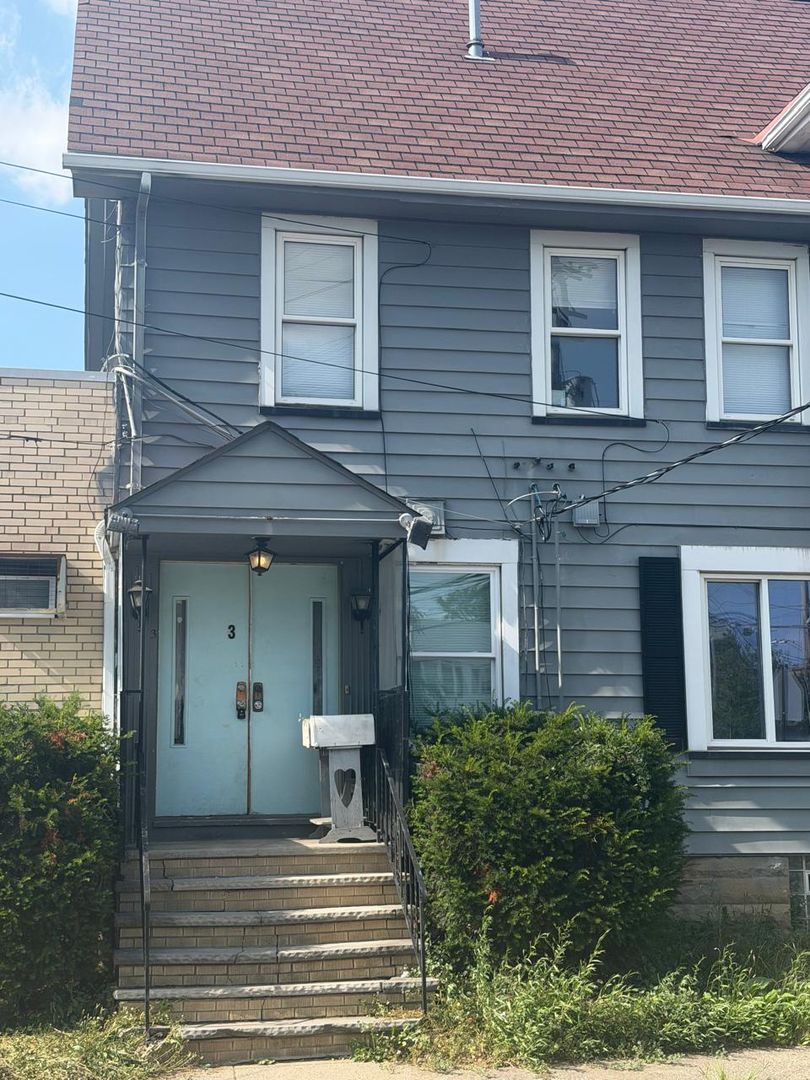 Cleveland Apartment: 4438 Pearl Rd
