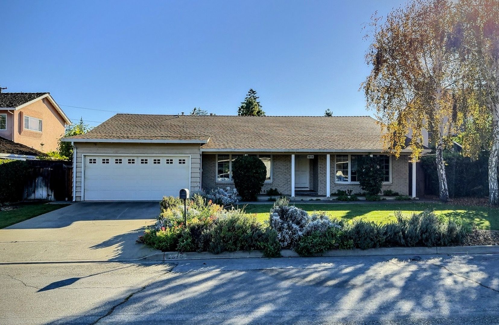 Los Altos House: 1315 Sunrise Ct