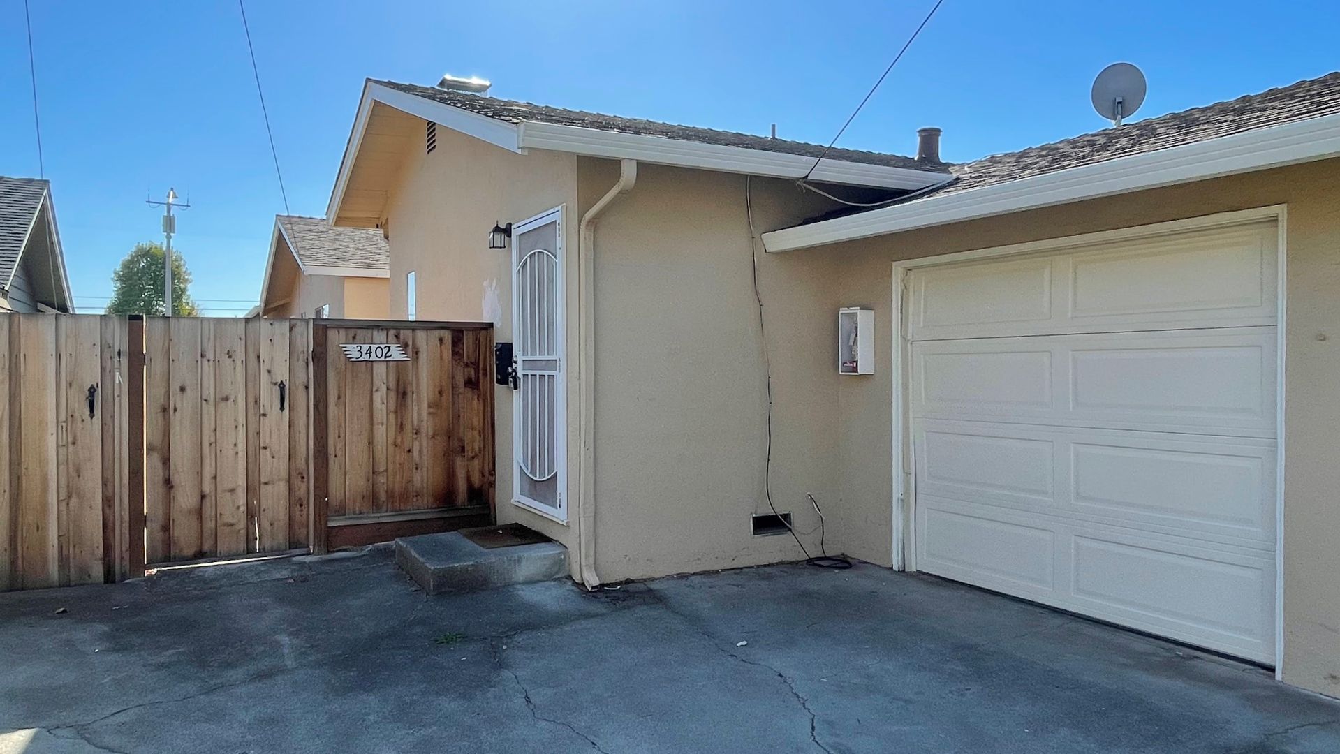 Santa Clara House: 3402 Homestead Road