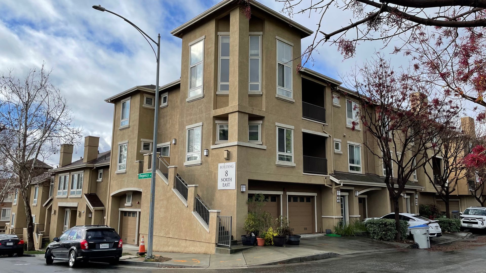 San Jose Townhome: 504 King George Avenue