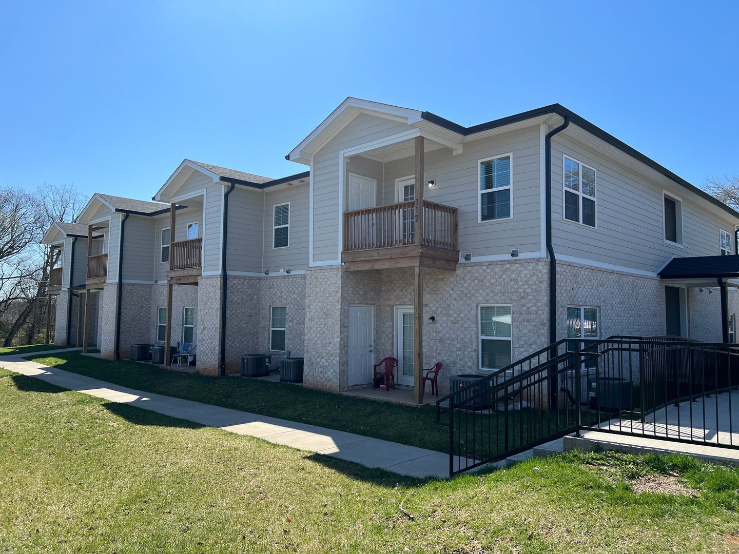 Bowling Green Apartment: 117 Owmby Way