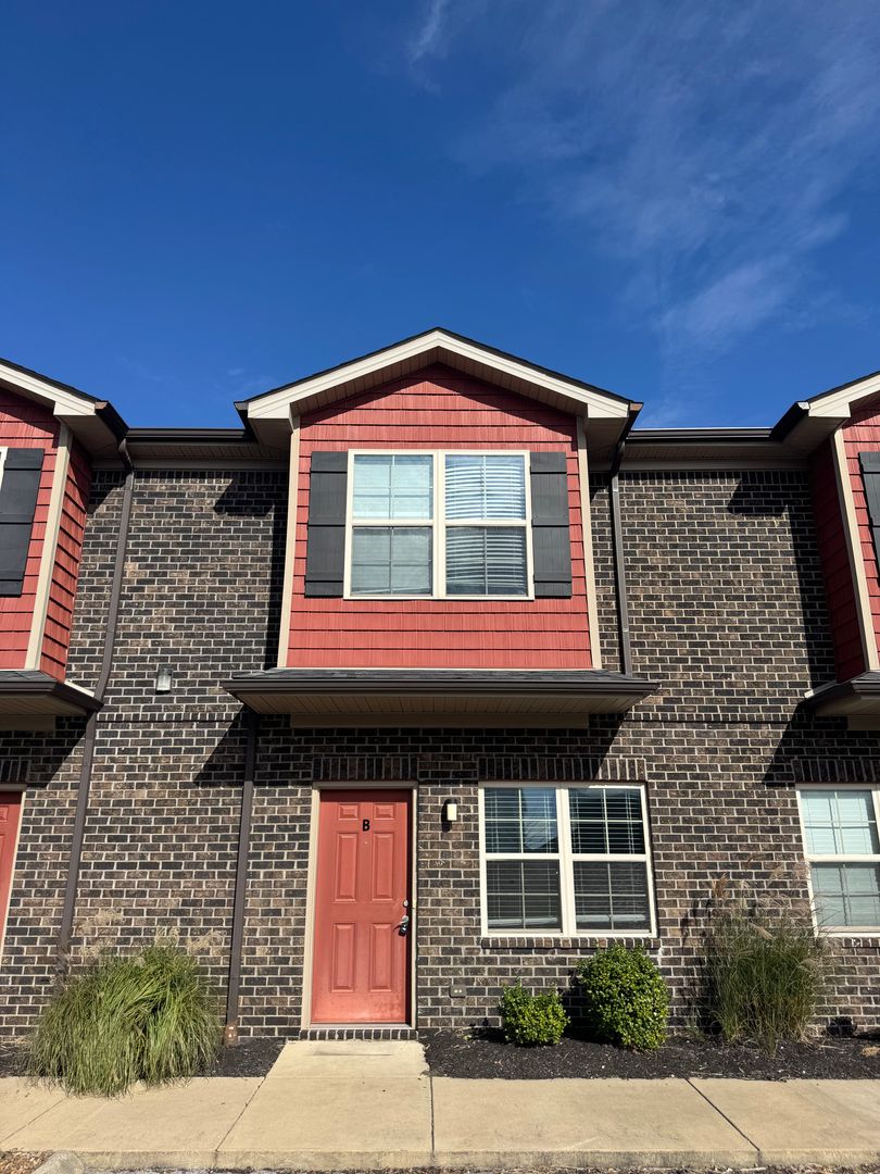 Bowling Green Apartment: 5878 Old Nashville Rd