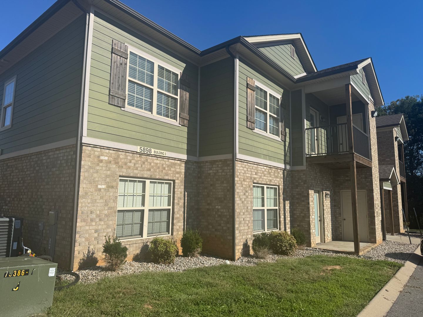 Bowling Green Apartment: 5774 Natasha Ct