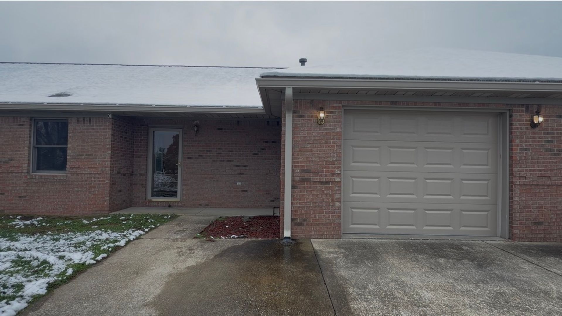 Owensboro Apartment: 3401 Legacy Run