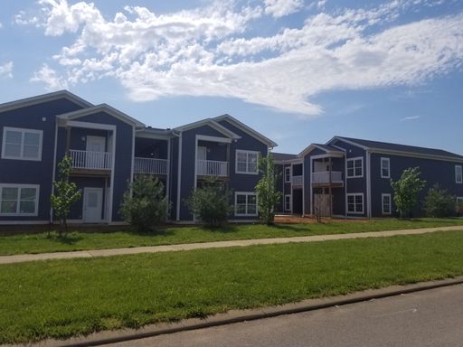 Hillview Place- Spacious downstairs one bedroom located near Russellville Rd – photo 1
