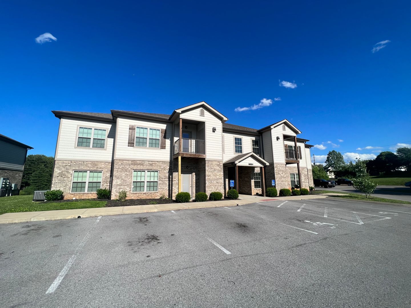 Bowling Green Apartment: 113 Middle Bridge Stub Road