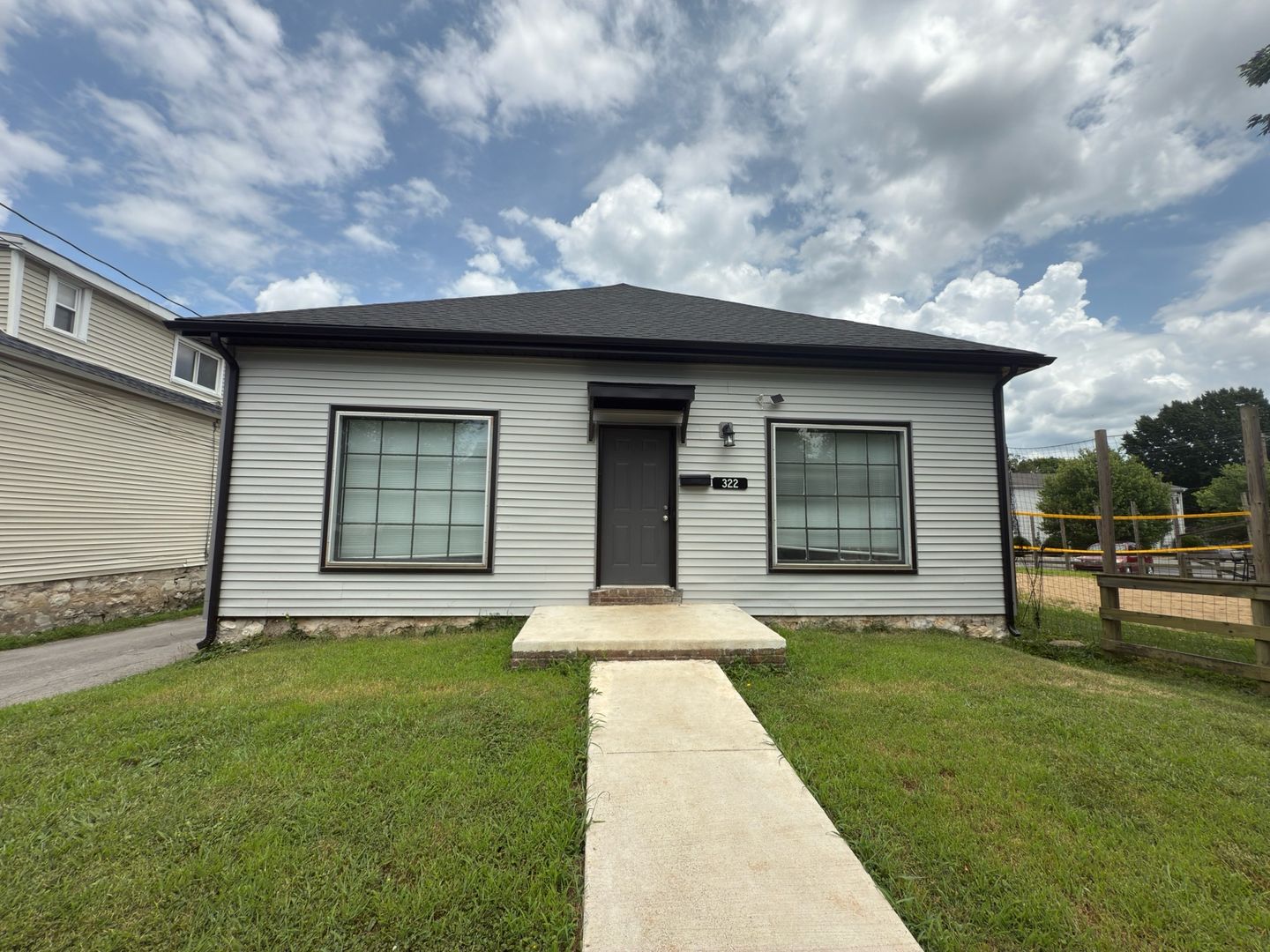 Bowling Green House: 322 E 13th ave