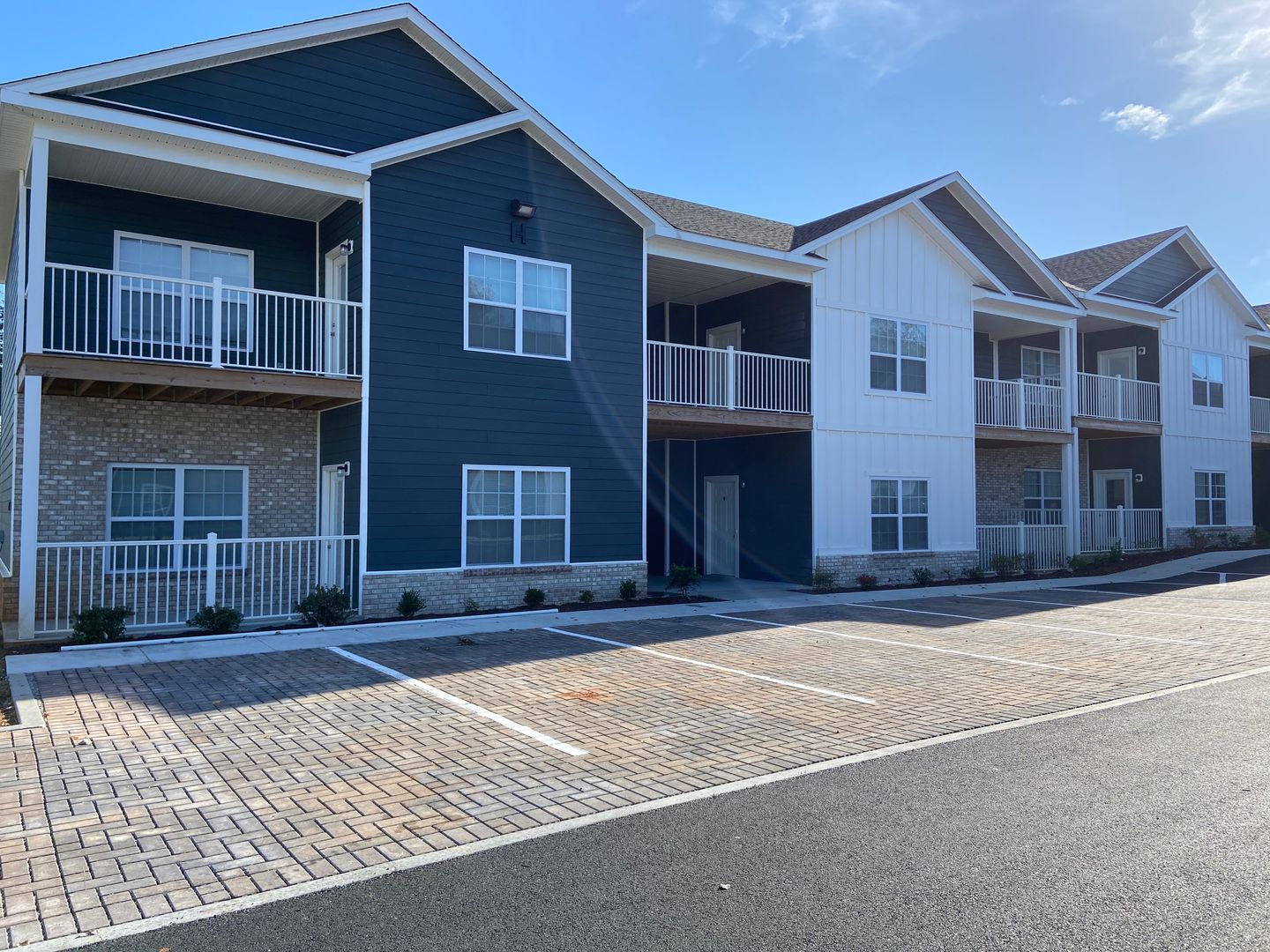 Bowling Green Apartment: 1703 Patrick Way