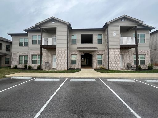 Hillview Flats- Spacious two bedroom apartment located near Russellville Rd - 1 MONTH FREE – photo 1