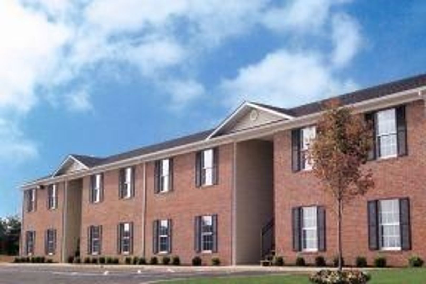 Bowling Green Apartment: 245 Kelly Rd