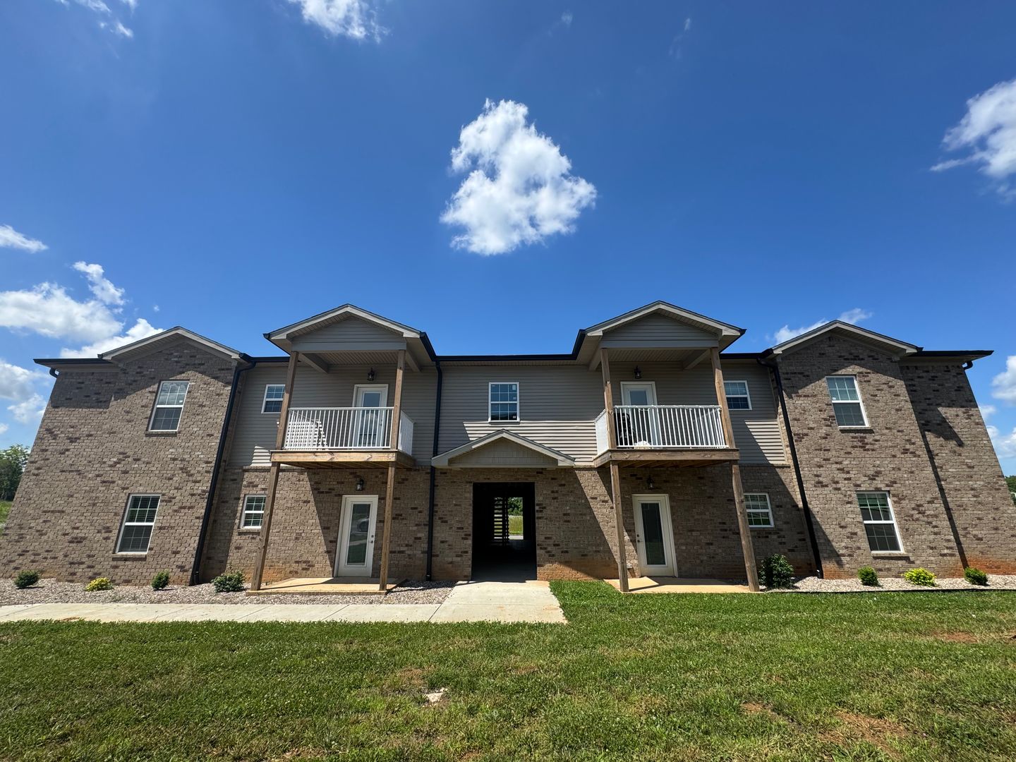 Bowling Green Apartment: 2175 Prospector Court