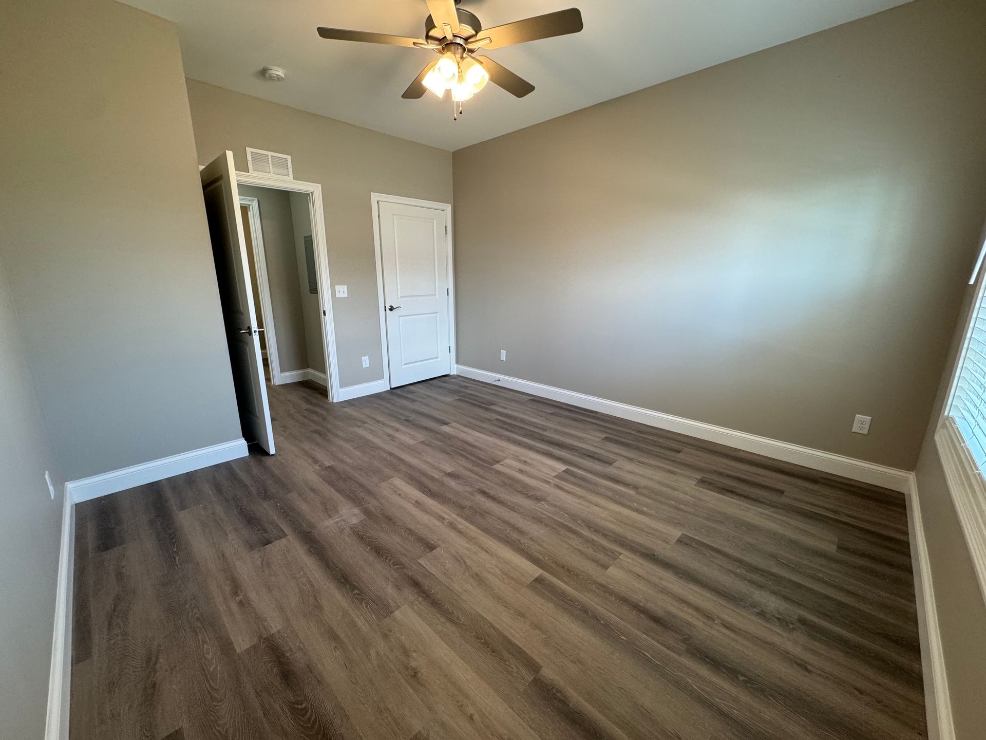 Bowling Green Apartment: 714 Ivy Branch