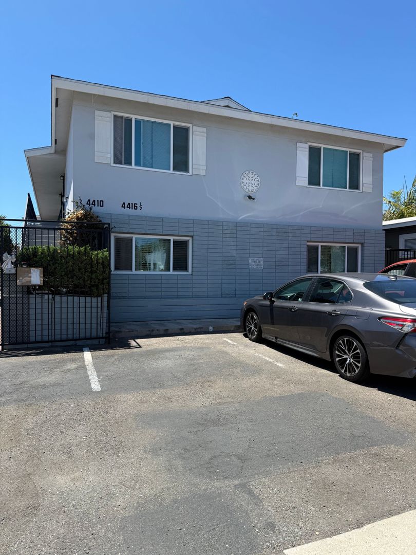San Diego Apartment: 4410-4416.5 Louisiana Street