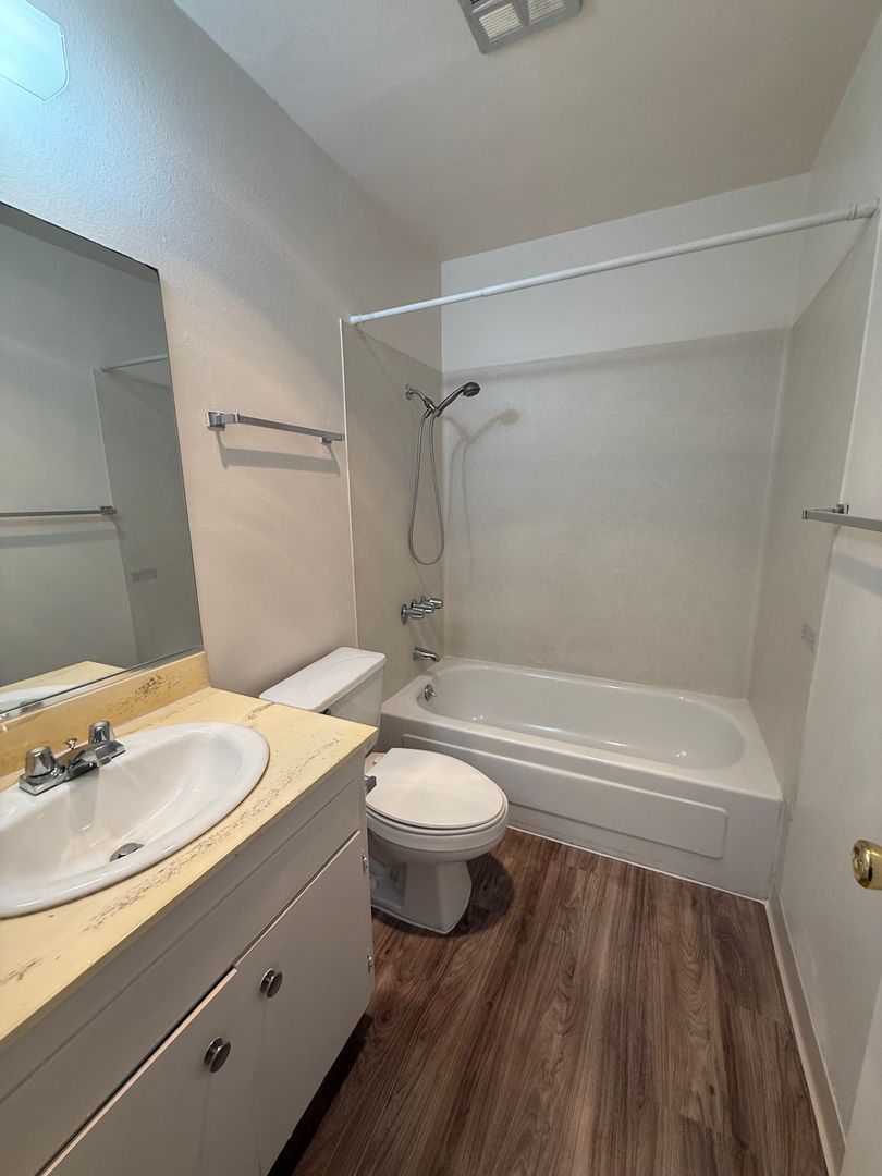 Chula Vista Apartment: 369 K Street