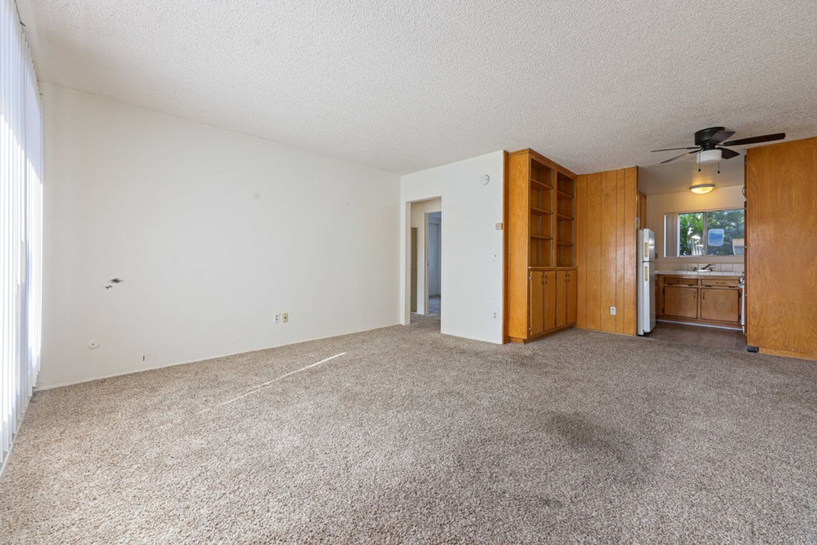 San Diego Apartment: 4769 West Mountain View Drive