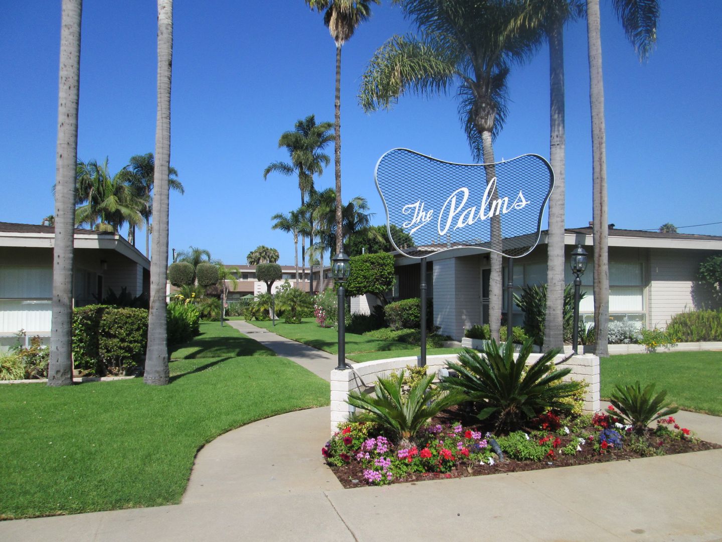 Chula Vista Apartment: 262 Fig Ave