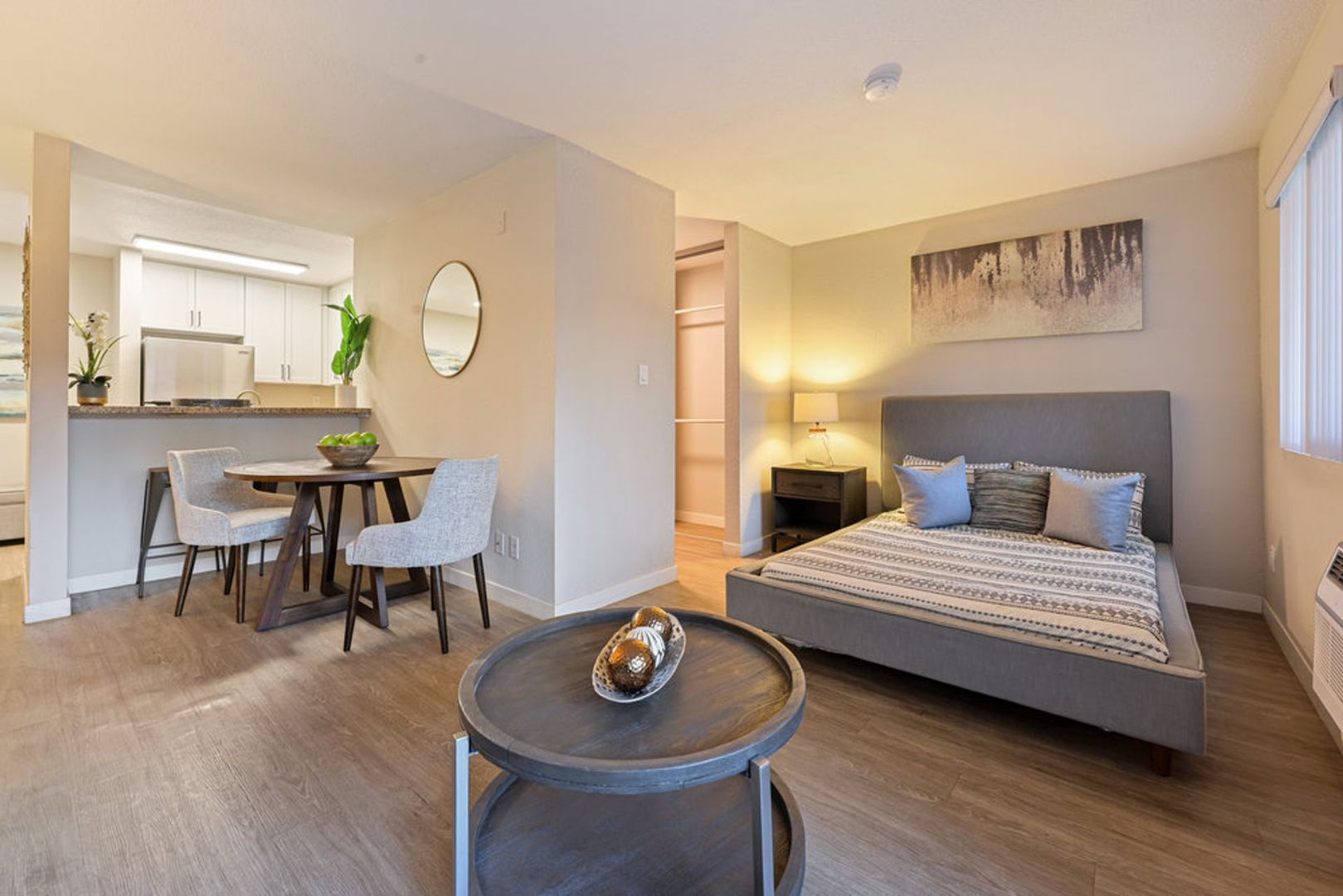 San Diego Apartment: 7705-7777 Linda Vista Road