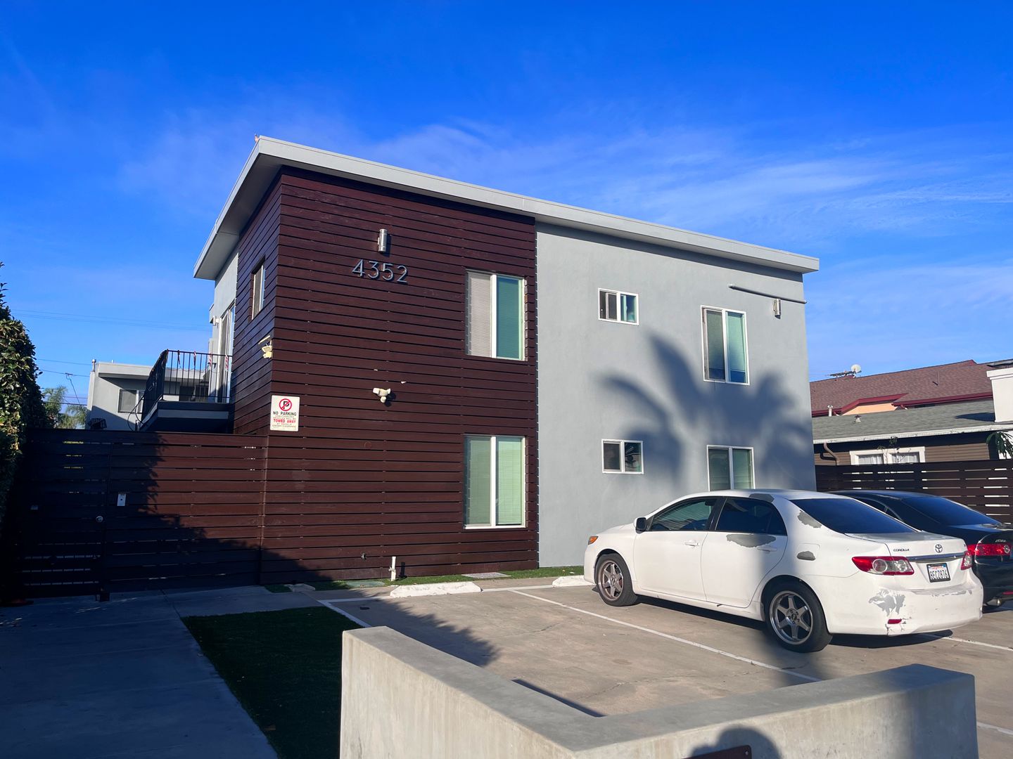 San Diego Apartment: 4352 Marlborough Ave