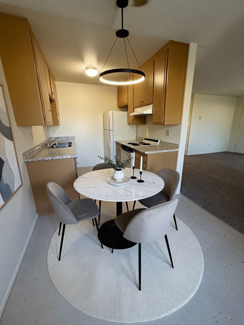 Chula Vista Apartment: 369 K Street