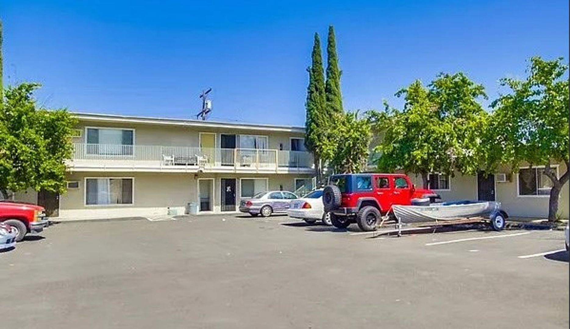 El Cajon Apartment: 381 Millar Ave