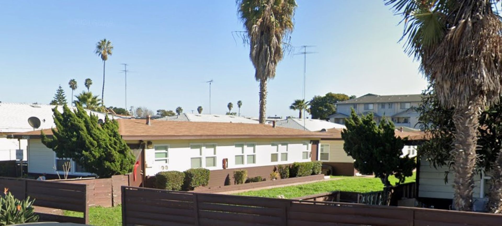 Chula Vista Apartment: 566-568 Flower Street