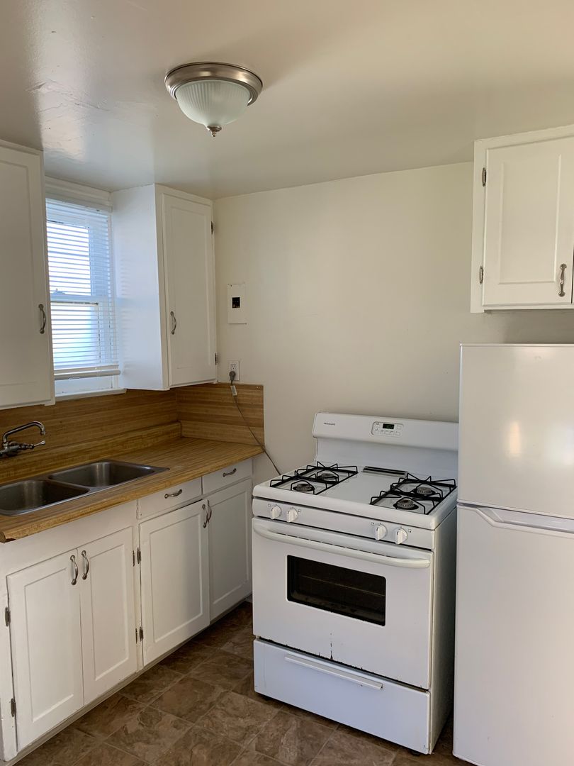 National City Apartment: 2912 E 8th Street
