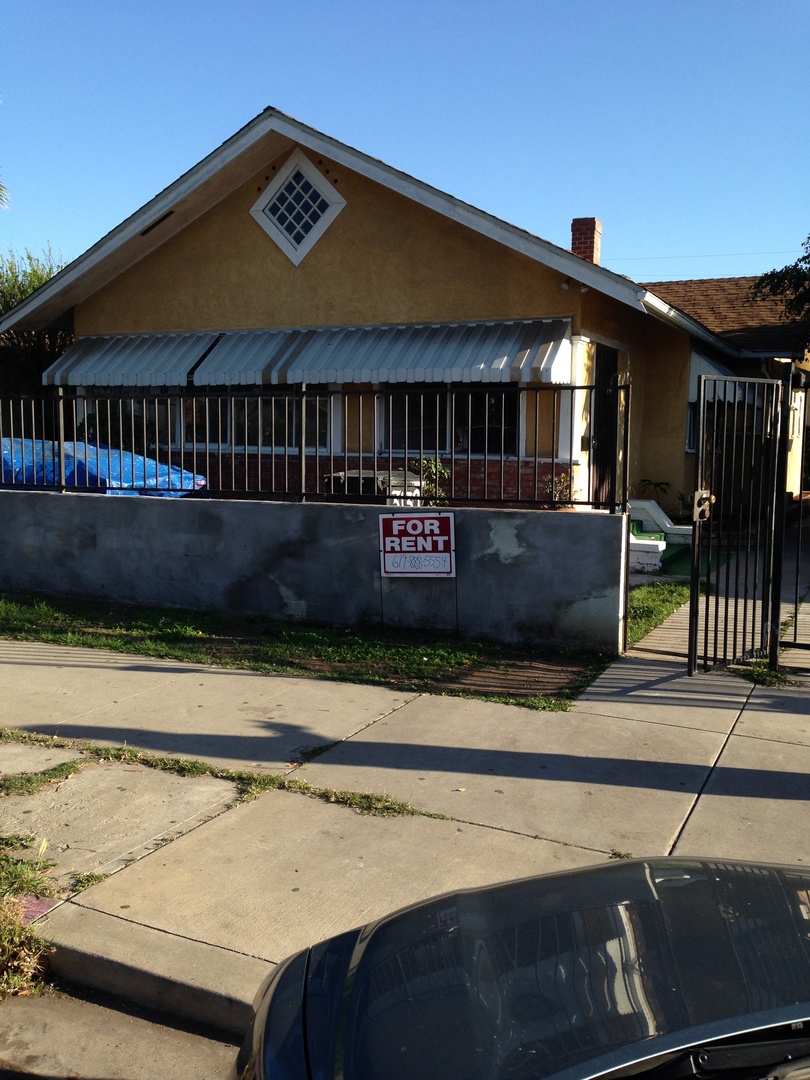 San Diego Apartment: 3137-43.5 L Street