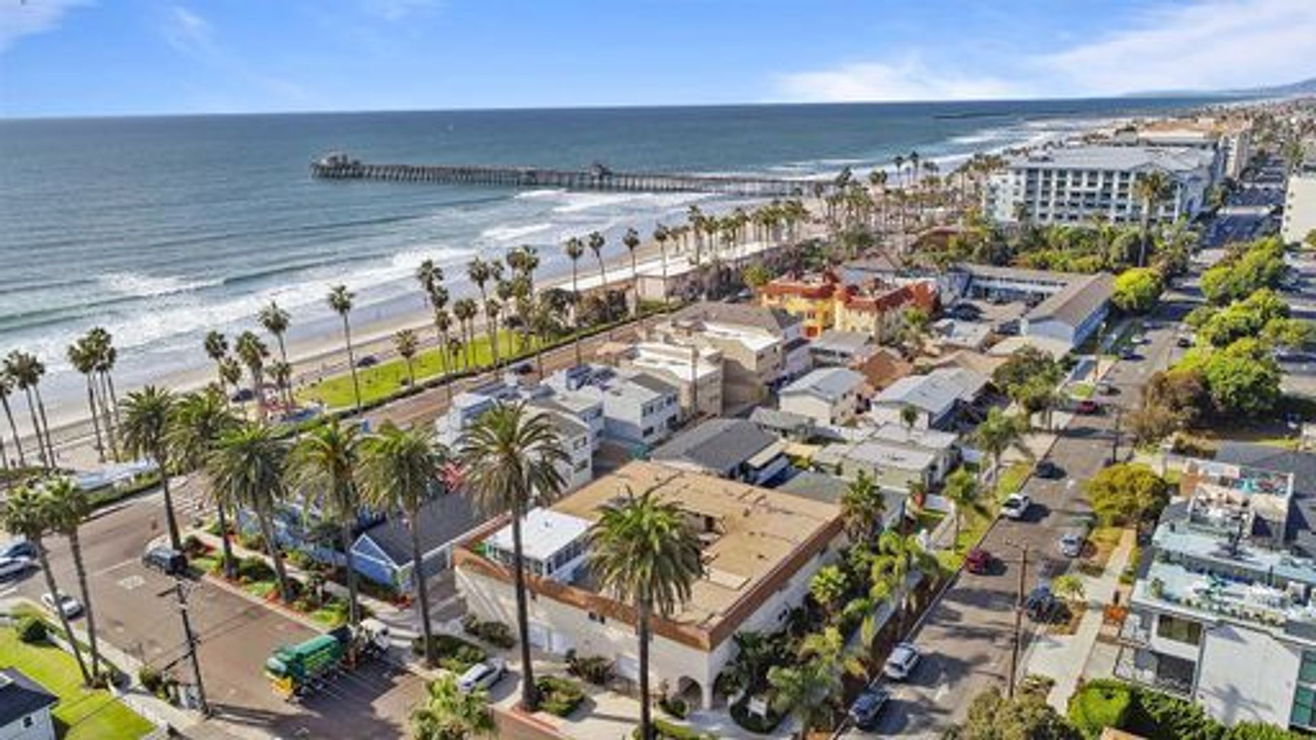 Oceanside Apartment: 151 S Myers St