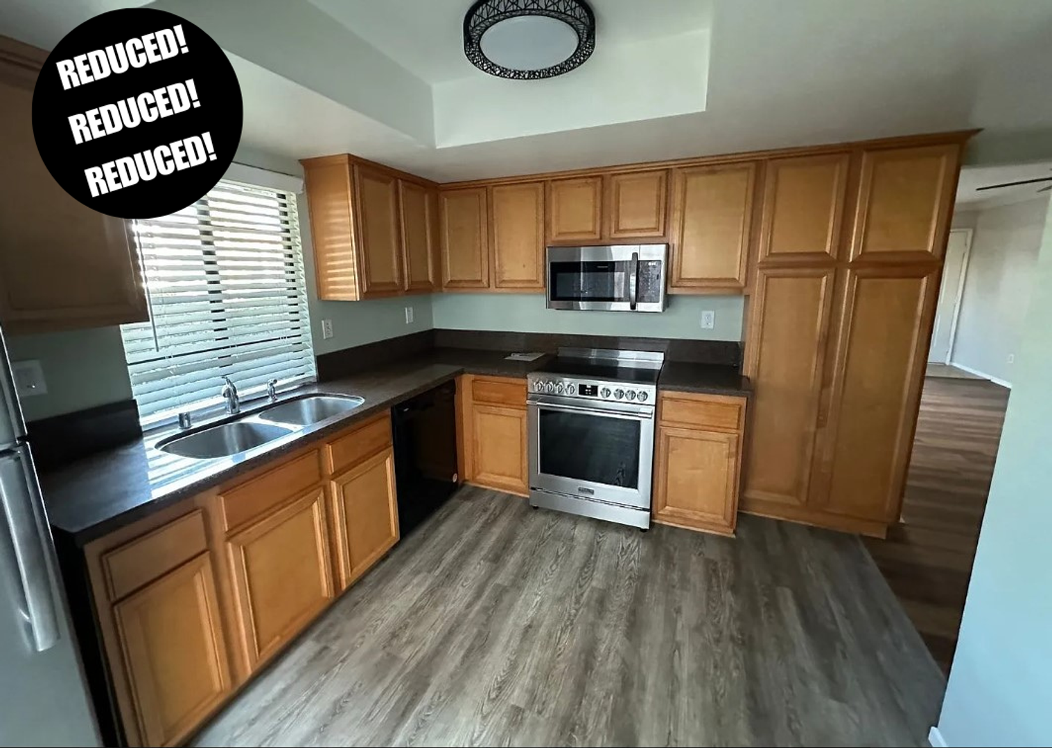 San Diego Apartment: 4957 Del Monte Ave